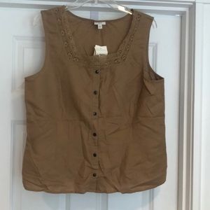 J.Jill - NWT - sleeveless button down with feminine neck border
